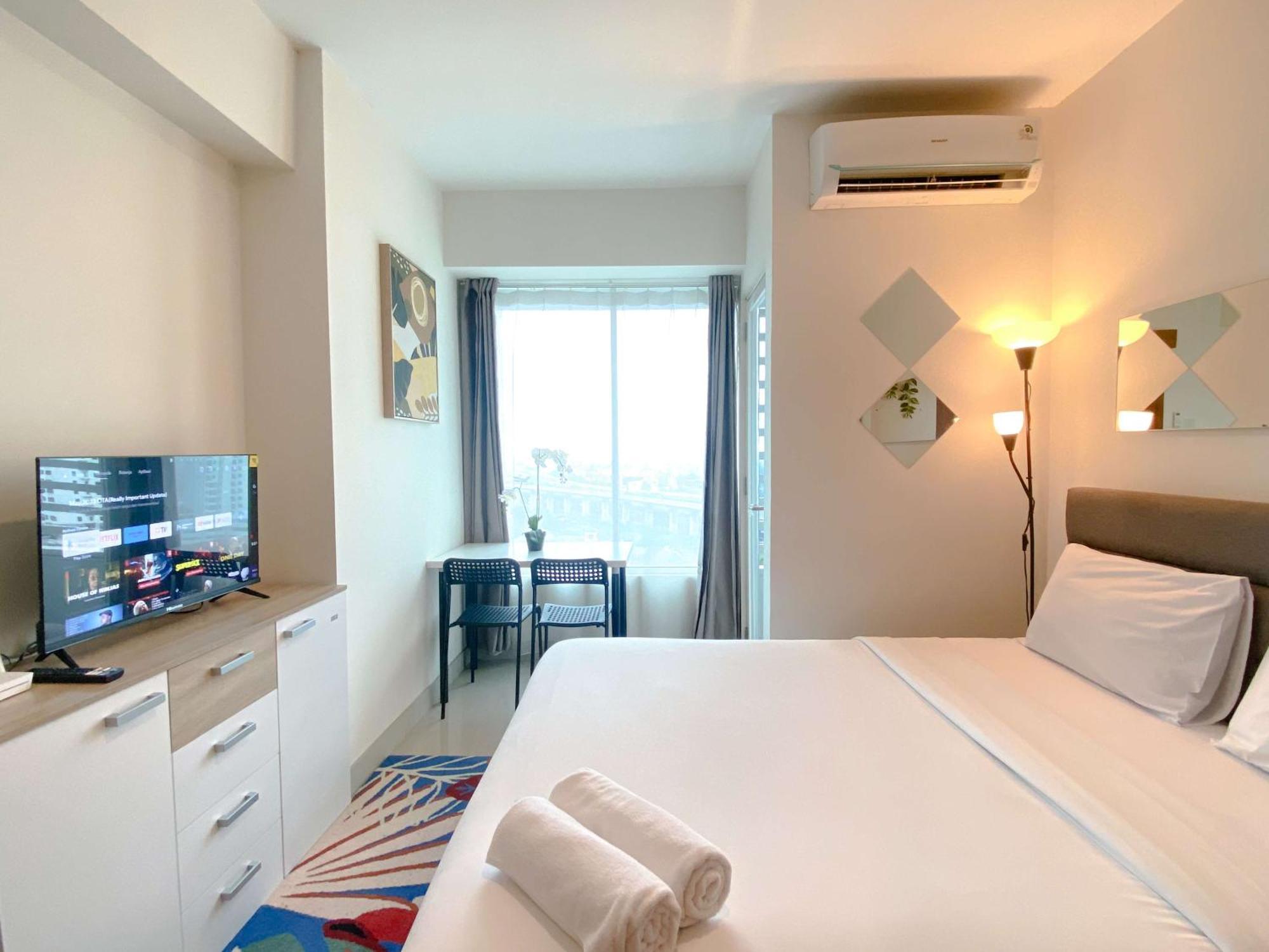 Minimalist 1br Without Living Grand Kamala Lagoon By Travelio * Bekasi