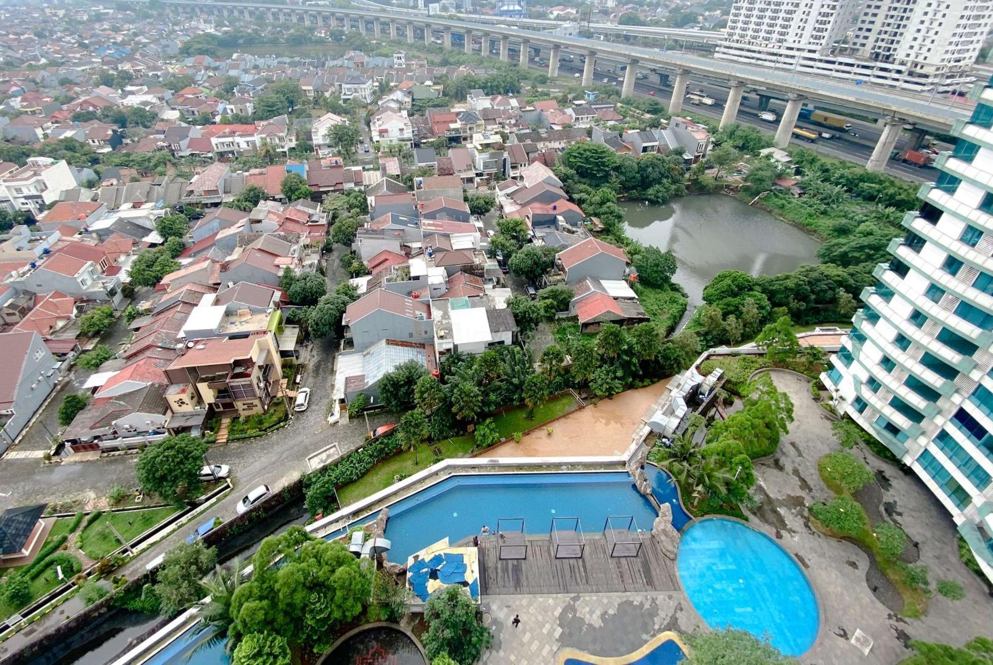 Minimalist 1br Without Living Grand Kamala Lagoon By Travelio Apartemen Bekasi